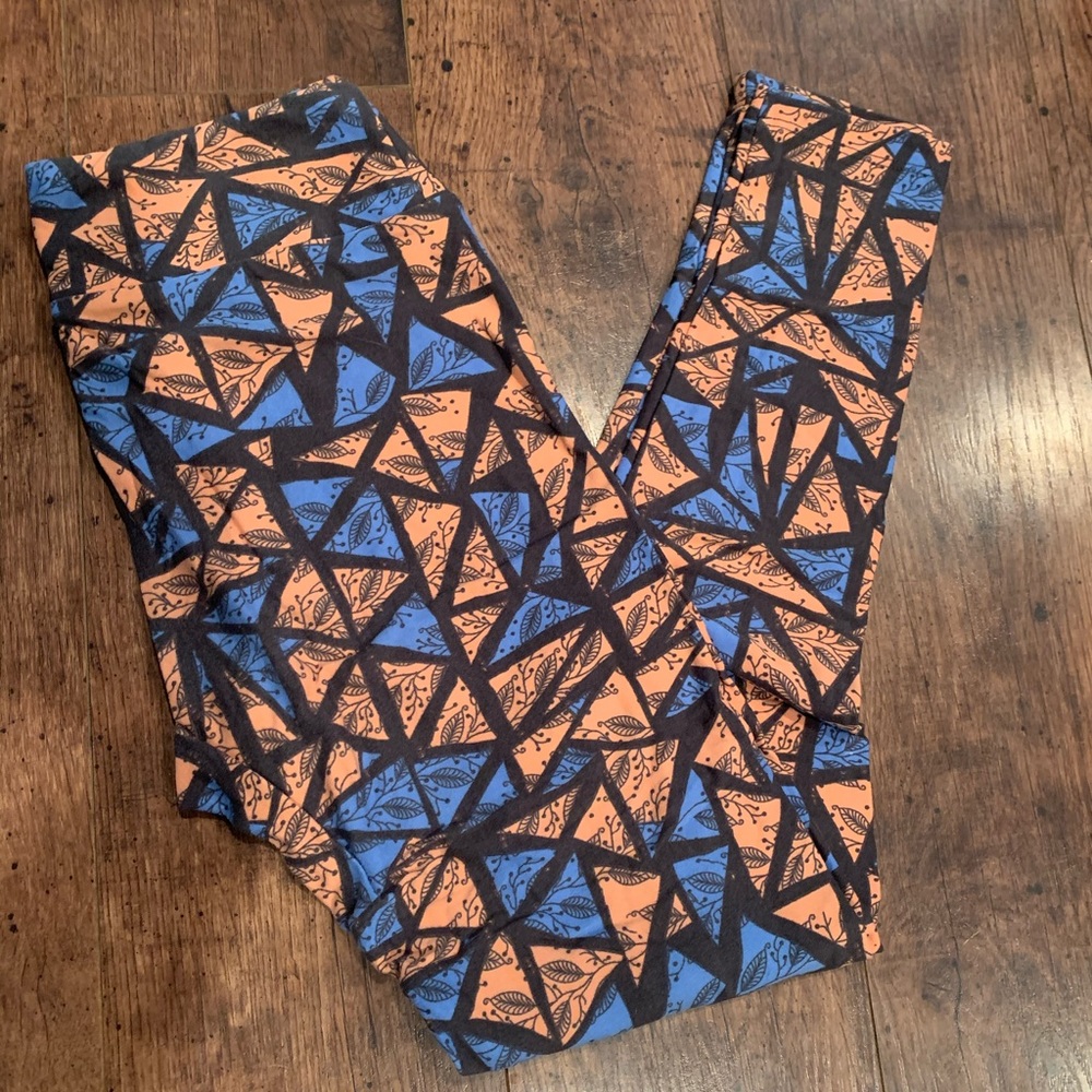 Lularoe one size leggings, excellent condition